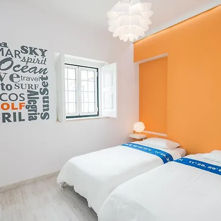 Lisbon Beach Estoril Guest house *
